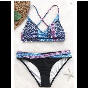 Cupshe Cloud Iridescence Print Bikini Set